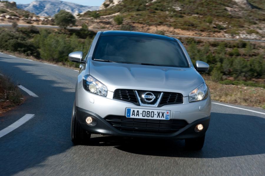  Nissan Qashqai 2010 года  (фото 181 из 204)